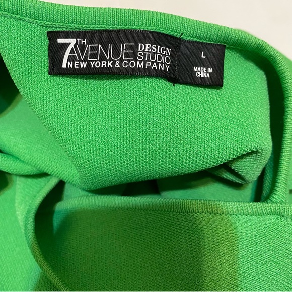 🍁 New York & Company Green Sleeveless Women’s Dress - Picture 4 of 8